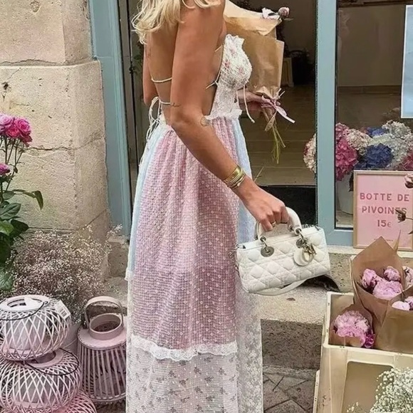 Chic Patchwork Lace Maxi Dress - Picture 2 of 3